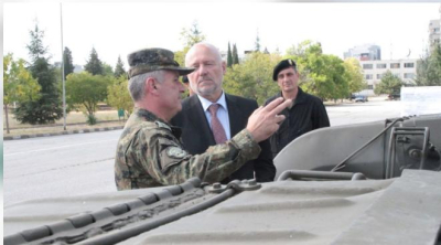 Днес правителството приема вече сключено споразумение за военно съоръжение в район &quot;Кабиле&quot;