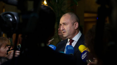 ПРЕЗИДЕНТЪТ РУМЕН РАДЕВ: