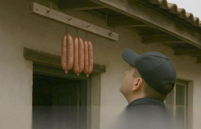 Разследват кражба на месни продукти