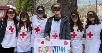 БЧК - безплатни прегръдки с деца и подрастващи? Заради окситоцина...