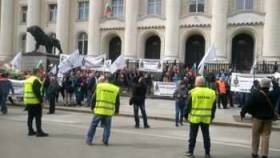 САЩ за България: Повсеместна корупция и зависими магистрати